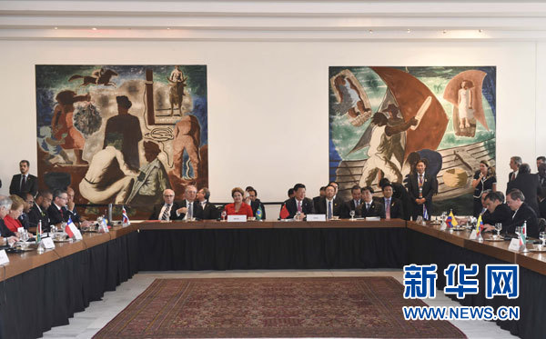 當?shù)貢r間7月17日，國家主席習(xí)近平出席在巴西利亞舉行的中國－拉美和加勒比國家領(lǐng)導(dǎo)人會晤。 新華社記者 李學(xué)仁 攝