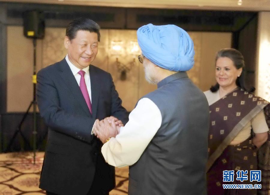 9月19日，國家主席習近平在新德里會見印度國大黨主席索尼婭&middot;甘地和前總理辛格。 新華社記者張鐸攝