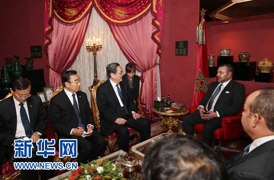 11月4日，中國全國政協(xié)主席俞正聲在非斯會見摩洛哥國王穆罕默德六世。 新華社記者 劉衛(wèi)兵 攝