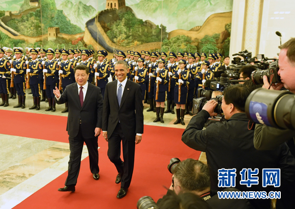 11月12日，國家主席習(xí)近平在北京人民大會堂舉行歡迎儀式，歡迎美國總統(tǒng)奧巴馬對中國進(jìn)行國事訪問。 新華社記者 劉建生 攝