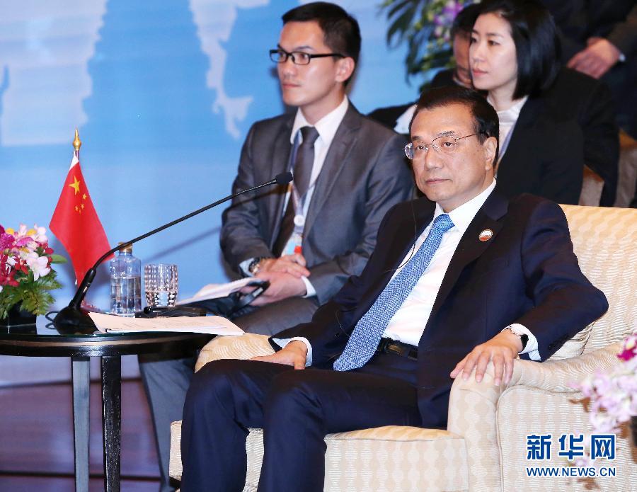 12月20日，中國(guó)國(guó)務(wù)院總理李克強(qiáng)在曼谷出席大湄公河次區(qū)域經(jīng)濟(jì)合作領(lǐng)導(dǎo)人第五次會(huì)議。 新華社記者 龐興雷 攝 