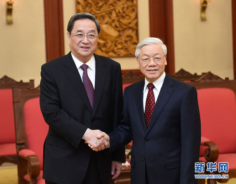 12月25日至27日，中共中央政治局常委、全國政協(xié)主席俞正聲對越南進行正式訪問。這是12月26日，俞正聲在河內(nèi)會見越共中央總書記阮富仲。 新華社記者劉建生攝