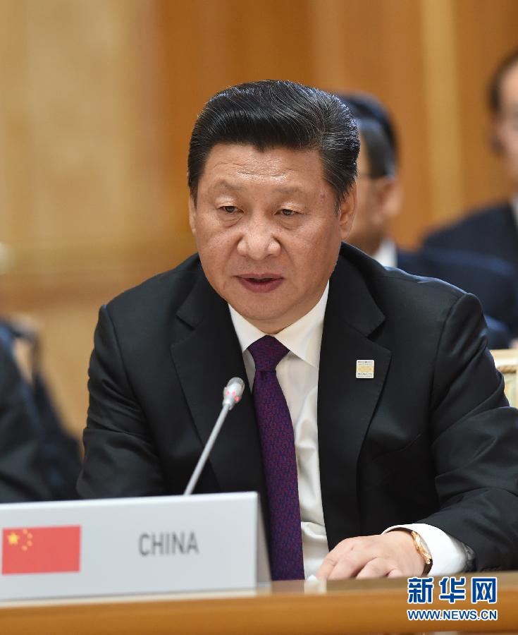 7月9日，金磚國家領導人第七次會晤在俄羅斯烏法舉行。中國國家主席習近平、俄羅斯總統(tǒng)普京、巴西總統(tǒng)羅塞夫、印度總理莫迪、南非總統(tǒng)祖馬出席。這是習近平發(fā)表題為《共建伙伴關(guān)系　共創(chuàng)美好未來》的主旨講話。新華社記者 饒愛民 攝 