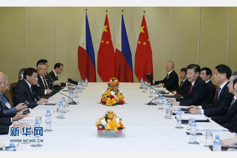 11月19日，國家主席習(xí)近平在利馬會見菲律賓總統(tǒng)杜特爾特。新華社記者 鞠鵬 攝