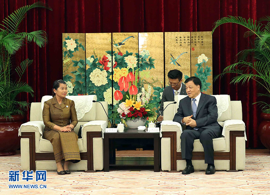 6月11日，中共中央政治局常委、中央書記處書記劉云山在福州會(huì)見來華出席金磚國家政黨、智庫和民間社會(huì)組織論壇的柬埔寨人民黨中央常委、副首相梅森安。新華社記者劉衛(wèi)兵攝