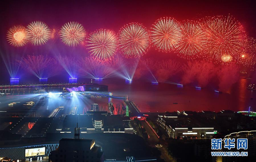 (新華全媒頭條·上合青島峰會·圖文互動)(5)構建命運共同體 書寫上合新篇章——寫在上海合作組織青島峰會閉幕之際