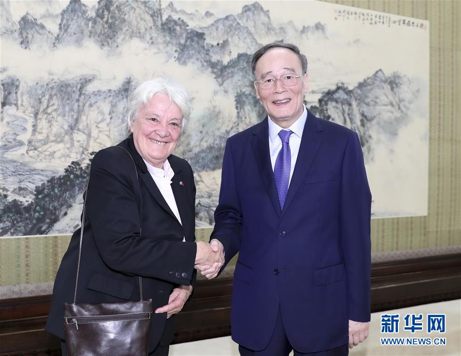 (時(shí)政)王岐山會(huì)見(jiàn)烏拉圭副總統(tǒng)托波蘭斯基