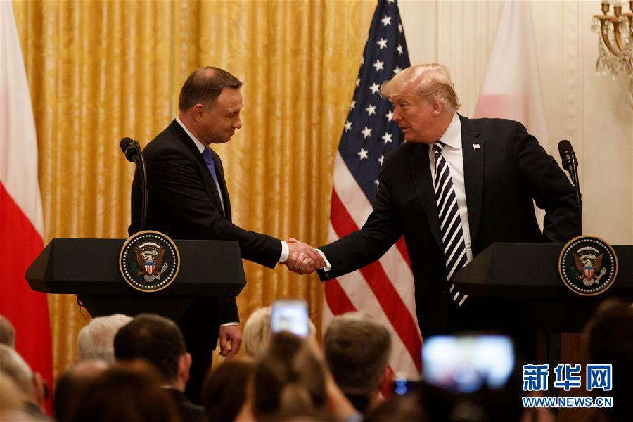 （國際）（1）特朗普稱會&ldquo;認(rèn)真考慮&rdquo;在波蘭設(shè)立美軍永久基地的提議