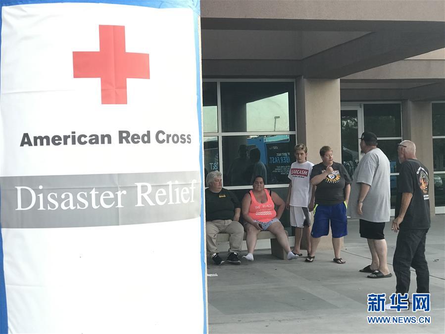 (國際)(2)美國加州強震過后余震頻繁 震中地區(qū)進入緊急狀態(tài)