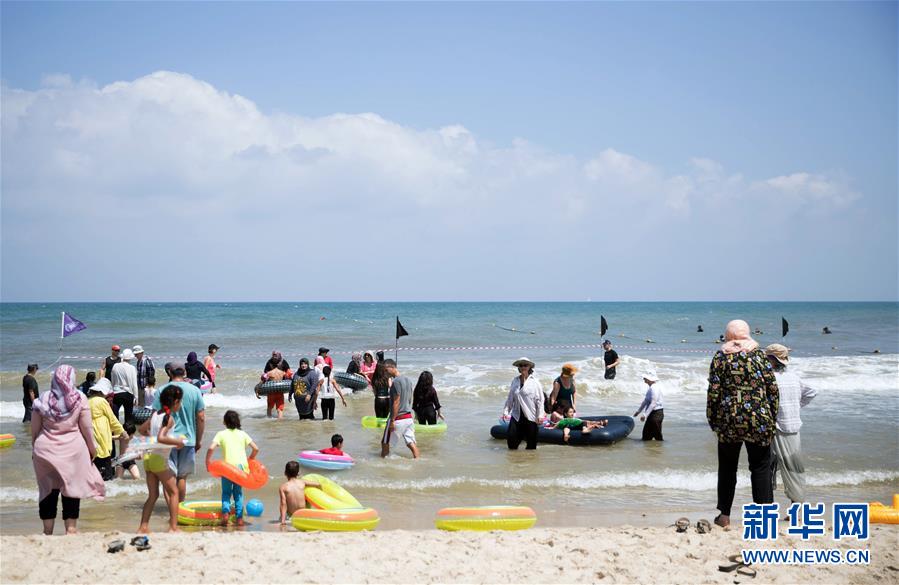 （國(guó)際&middot;圖文互動(dòng)）（4）特寫：穿過檢查站去看海