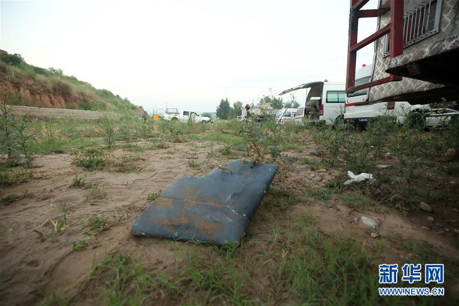(國際)(6)一架小型軍用飛機(jī)在巴基斯坦墜毀