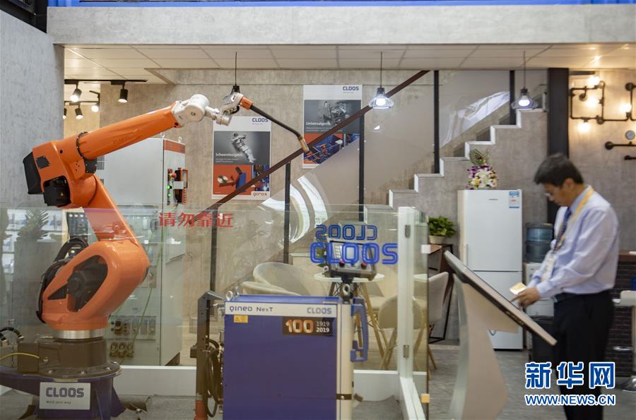 (新華全媒頭條·圖文互動(dòng))(5)共襄盛舉 共享未來——與會(huì)人士熱議習(xí)近平主席在第二屆中國國際進(jìn)口博覽會(huì)上的主旨演講