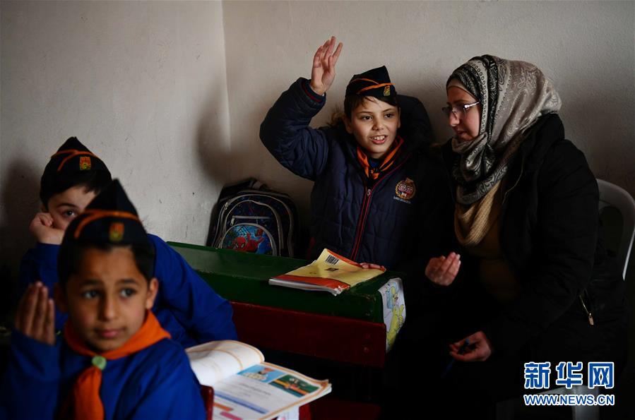 (國際·圖文互動)(6)通訊:戰(zhàn)爭給他們留下殘缺的童年——敘利亞危機(jī)9周年記