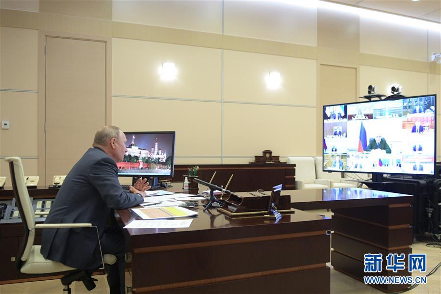 (國際)(2)普京進(jìn)行遠(yuǎn)程辦公