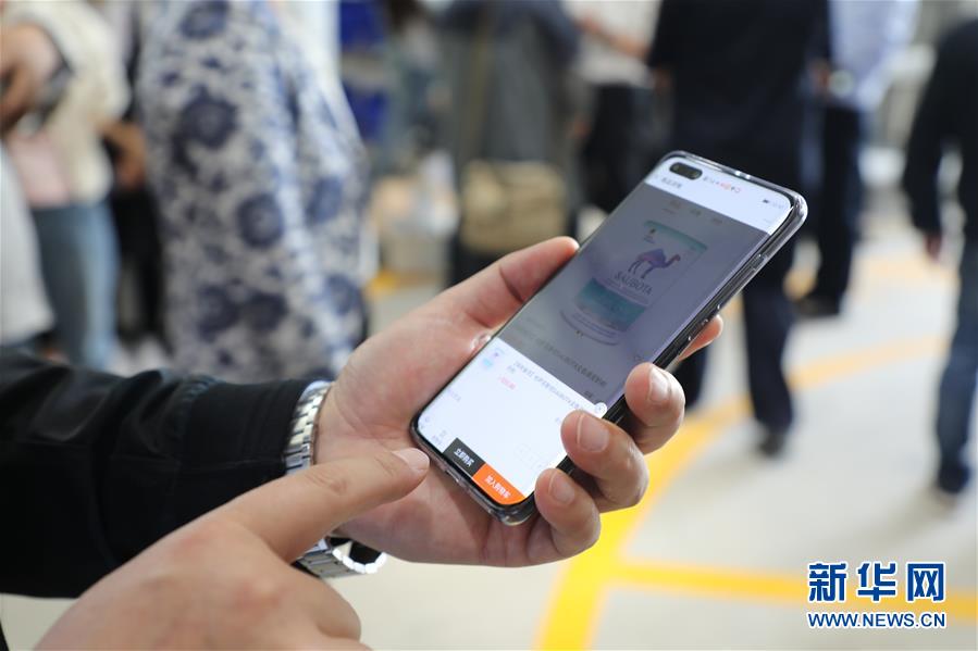 (國際·圖文互動)(9)從“先遣隊”到“正規(guī)軍”——哈薩克斯坦駱駝奶粉入華記