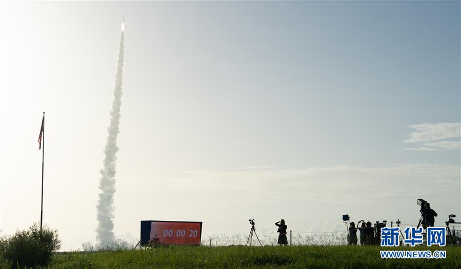 (國際)(7)美國發(fā)射“毅力”號火星車 將探索火星生命跡象