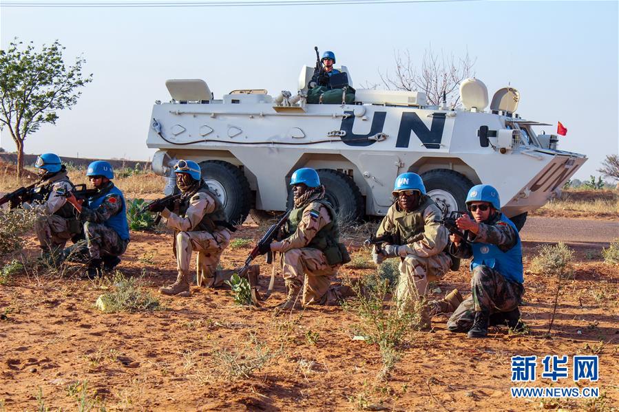 (維和白皮書(shū)·圖文互動(dòng))(1)我們?yōu)楹推蕉鴣?lái)——中國(guó)維和官兵代表訪談錄