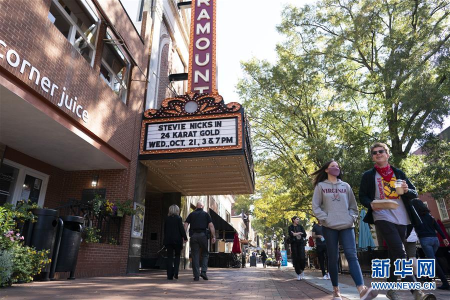 （國(guó)際&middot;圖文互動(dòng)）（3）觸摸夏洛茨維爾的騷亂傷痕&mdash;&mdash;撕裂美國(guó)大選年的種族之痛