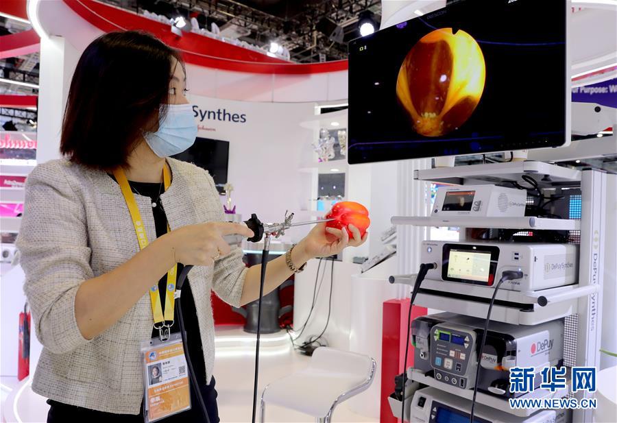 （第三屆進(jìn)博會(huì)&middot;圖文互動(dòng)）（5）新疫苗、新療法，進(jìn)博會(huì)最&ldquo;火爆&rdquo;展區(qū)見聞