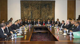 習(xí)近平會(huì)見(jiàn)拉共體&ldquo;四駕馬車&rdquo;領(lǐng)導(dǎo)人