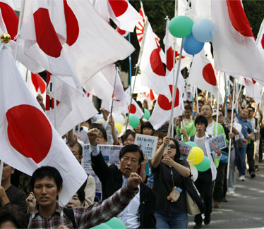 日右翼與新納粹能撇清嗎？