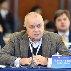 今日俄羅斯國(guó)際新聞通訊社社長(zhǎng)基謝廖夫呼吁建立金磚國(guó)家信息網(wǎng)、金磚國(guó)家電臺(tái)