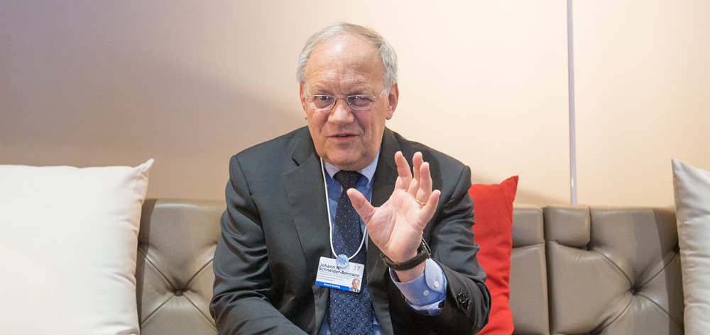 瑞士希望搭乘中國發(fā)展的&ldquo;快車&rdquo;&mdash;&mdash;訪瑞士聯(lián)邦委員兼經(jīng)濟(jì)、教研部長施奈德－阿曼