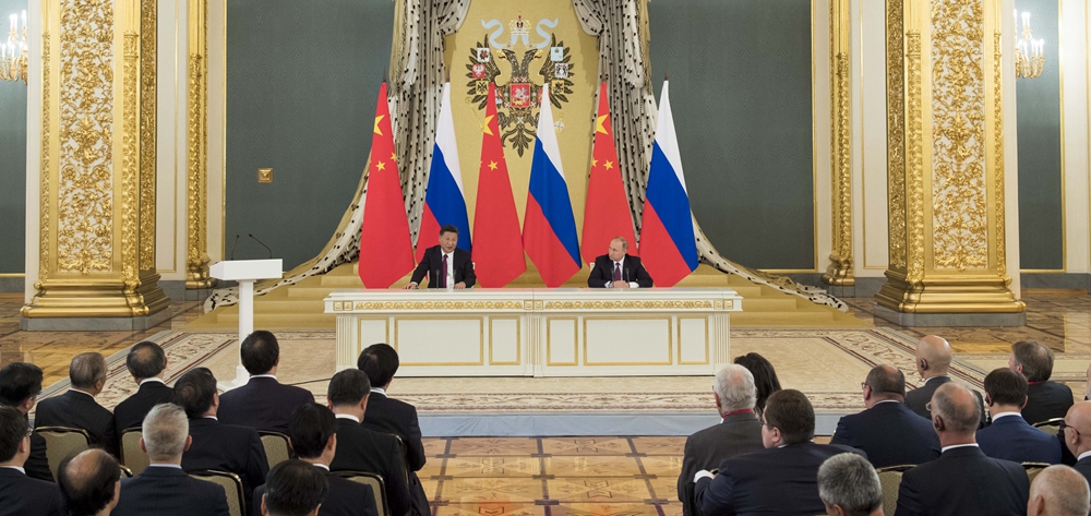 習近平同俄羅斯總統(tǒng)普京共同會見中俄友好、和平與發(fā)展委員會，媒體和企業(yè)界代表