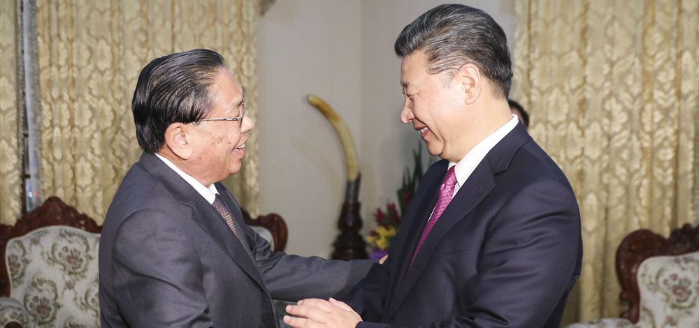 習(xí)近平會(huì)見(jiàn)老撾人民革命黨中央委員會(huì)前總書(shū)記、前國(guó)家主席朱馬里