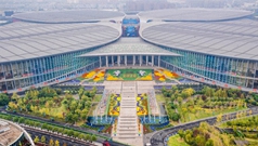 與世界攜手共進(jìn)共贏&mdash;&mdash;從廣交會(huì)、服貿(mào)會(huì)到進(jìn)博會(huì)看中國(guó)更高水平開放