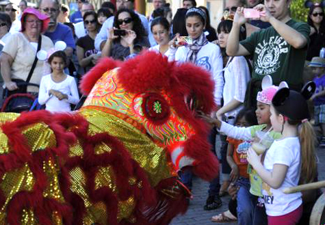 中國(guó)游客&ldquo;供暖&rdquo;全球經(jīng)濟(jì)